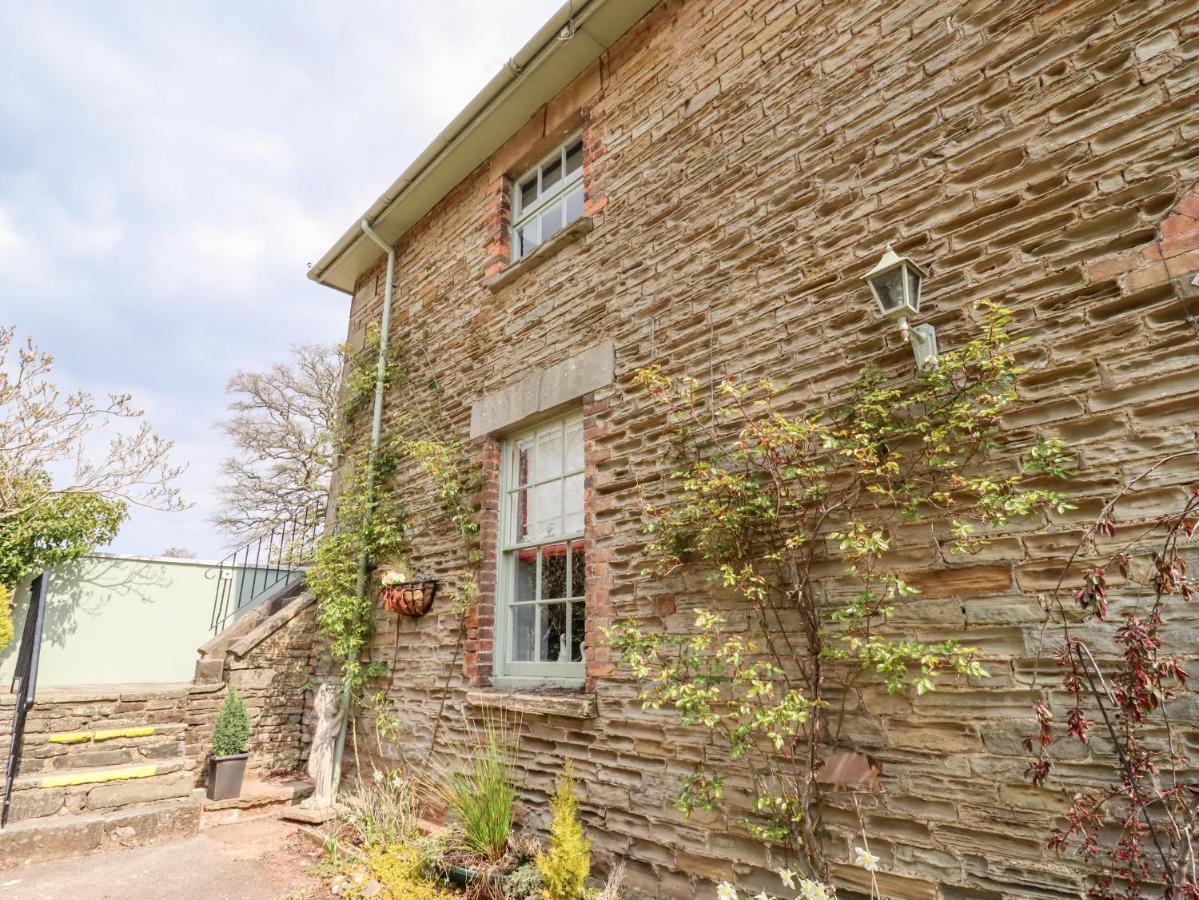 The Stable Apartment Lydney Exterior photo